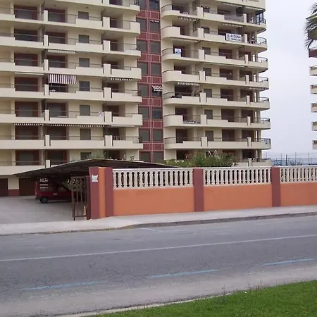 En 1ª Línea Con Piscina. Edificio Albatros Ii * Peñíscola