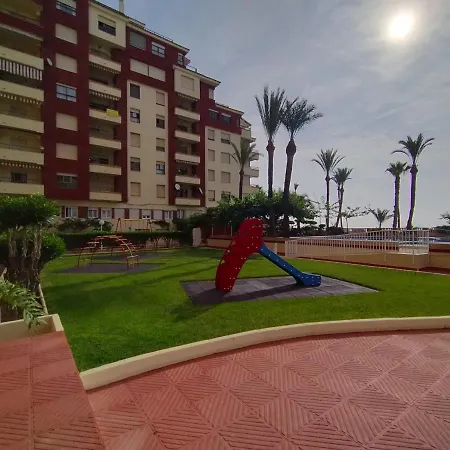 Apartamento En 1ª Línea Con Piscina. Edificio Albatros Ii