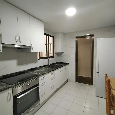 En 1ª Línea Con Piscina. Edificio Albatros Ii Apartamento