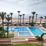 En 1ª Linea Con Piscina. Edificio Albatros Ii *
