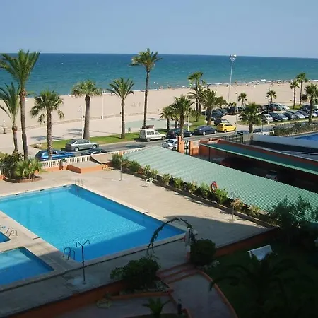 En 1ª Linea Con Piscina. Edificio Albatros Ii アパート
